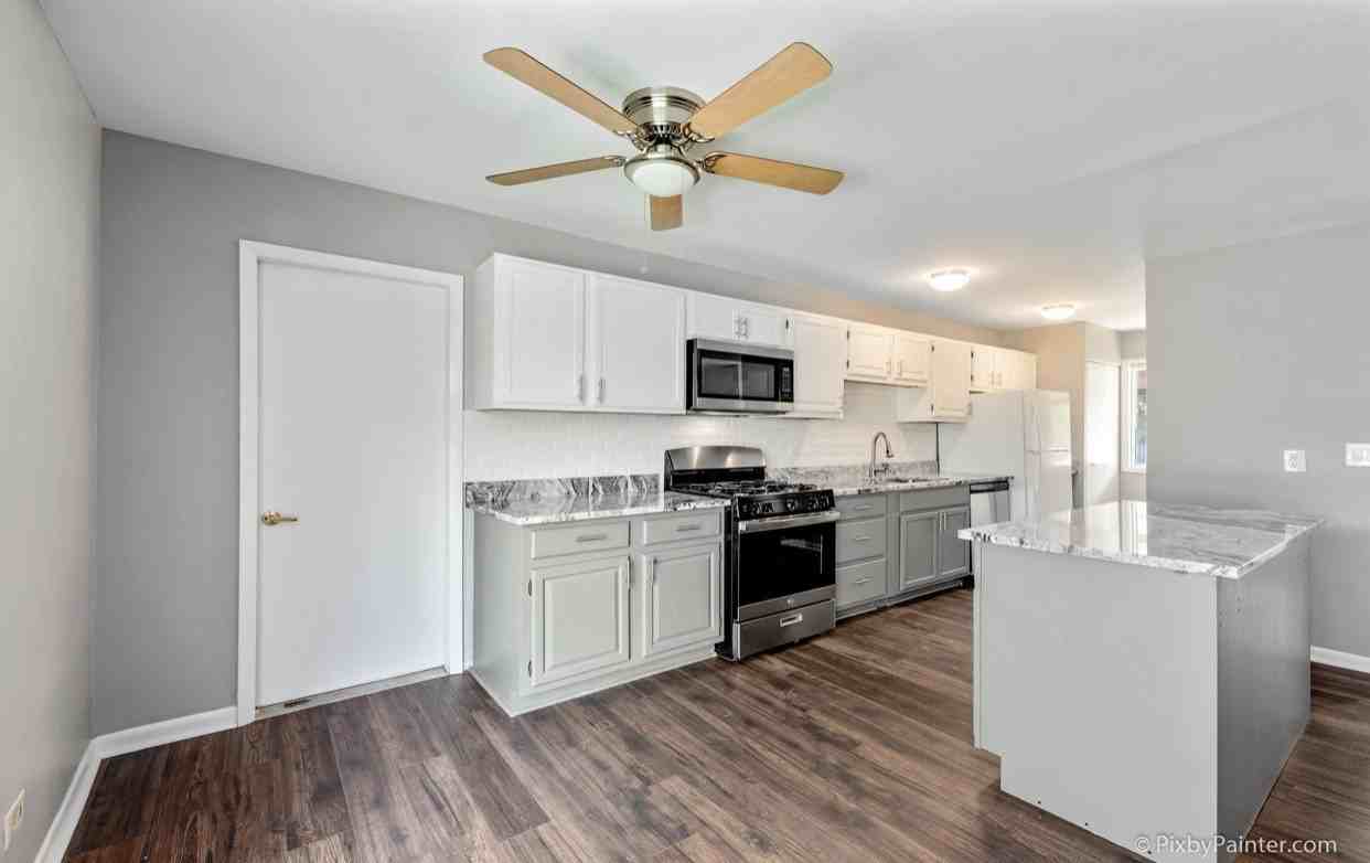 240 Bristol Way - Photo 6 of 19