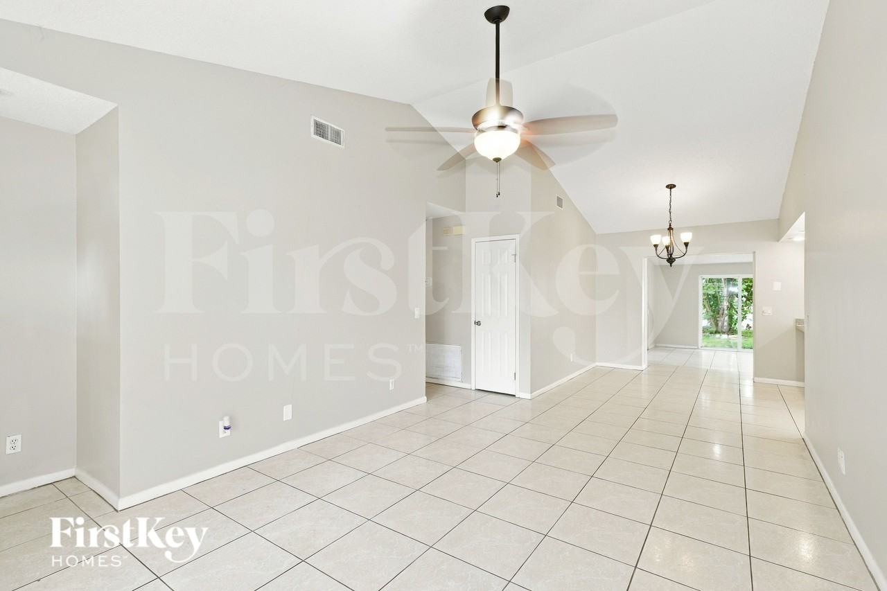9728 Fox Hollow Rd - Photo 2 of 17