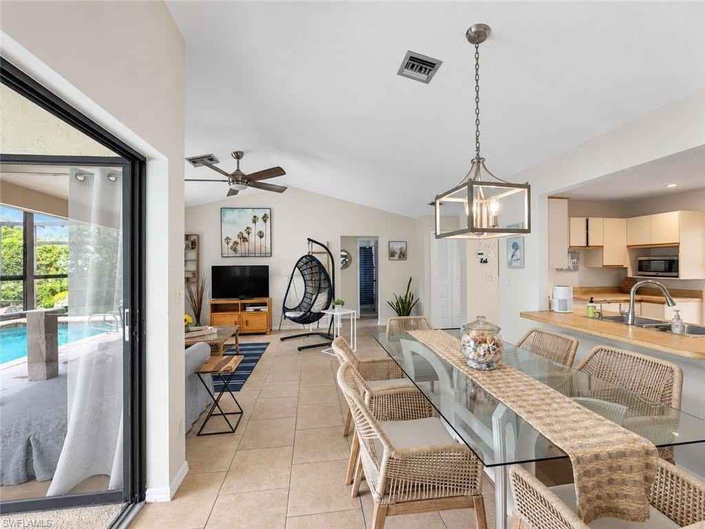 1228 Lastrada Ln - Photo 6 of 23