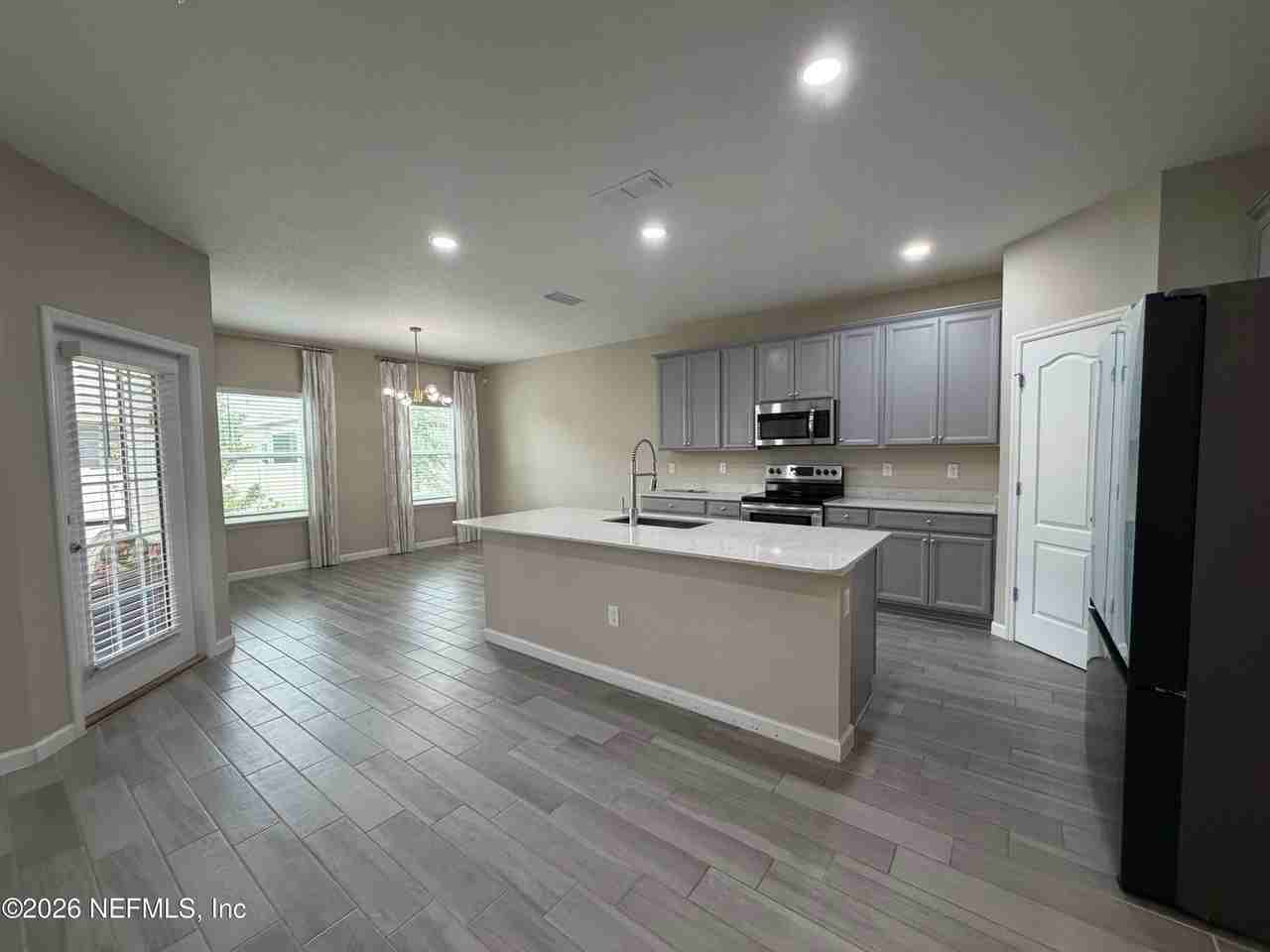 2219 Major Oak St - Photo 2 of 22