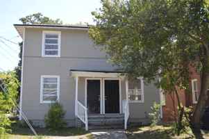 featured image of 803 Acosta St