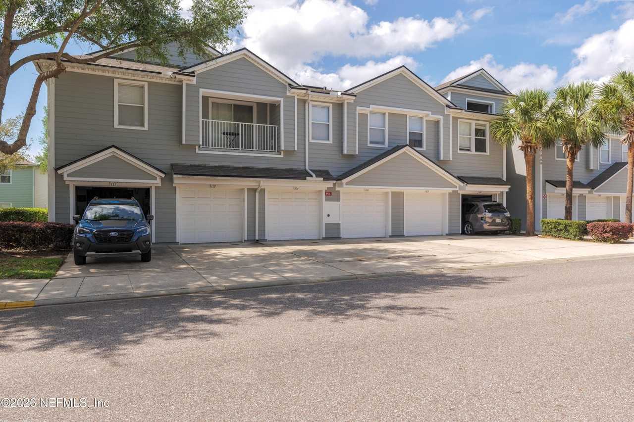 7060 Deer Lodge Cir #112
