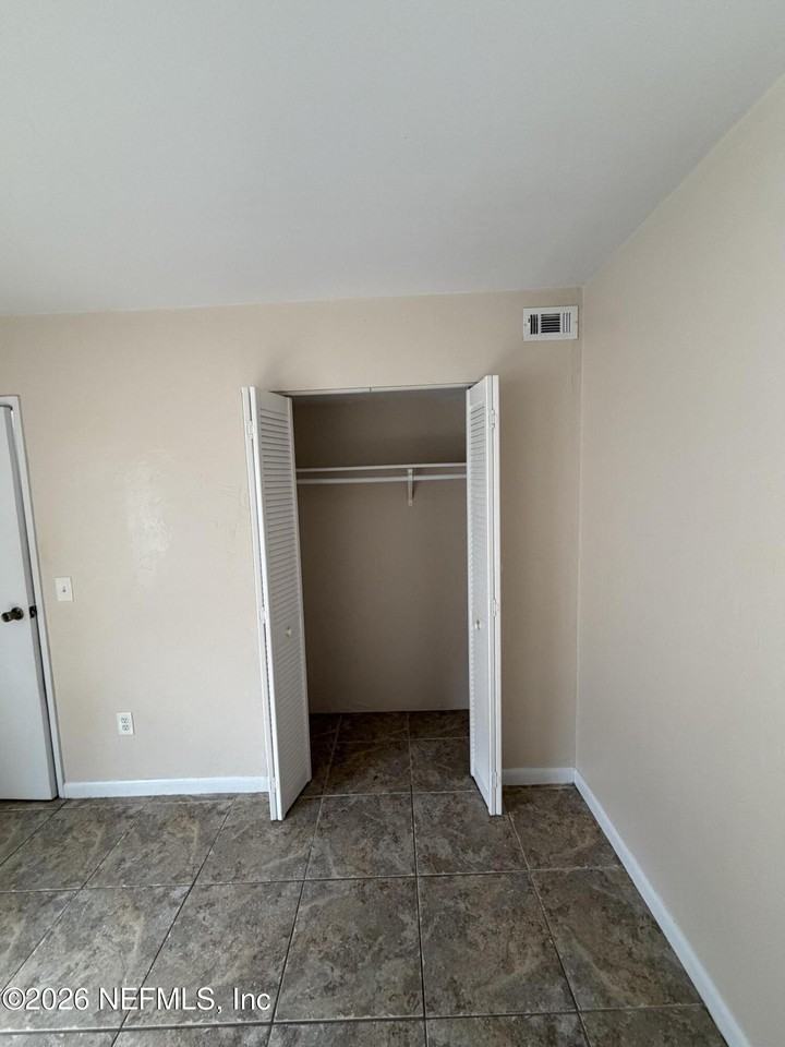 1225 Songbird Ln - Photo 3 of 17