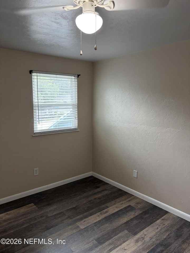 1225 Songbird Ln - Photo 6 of 17