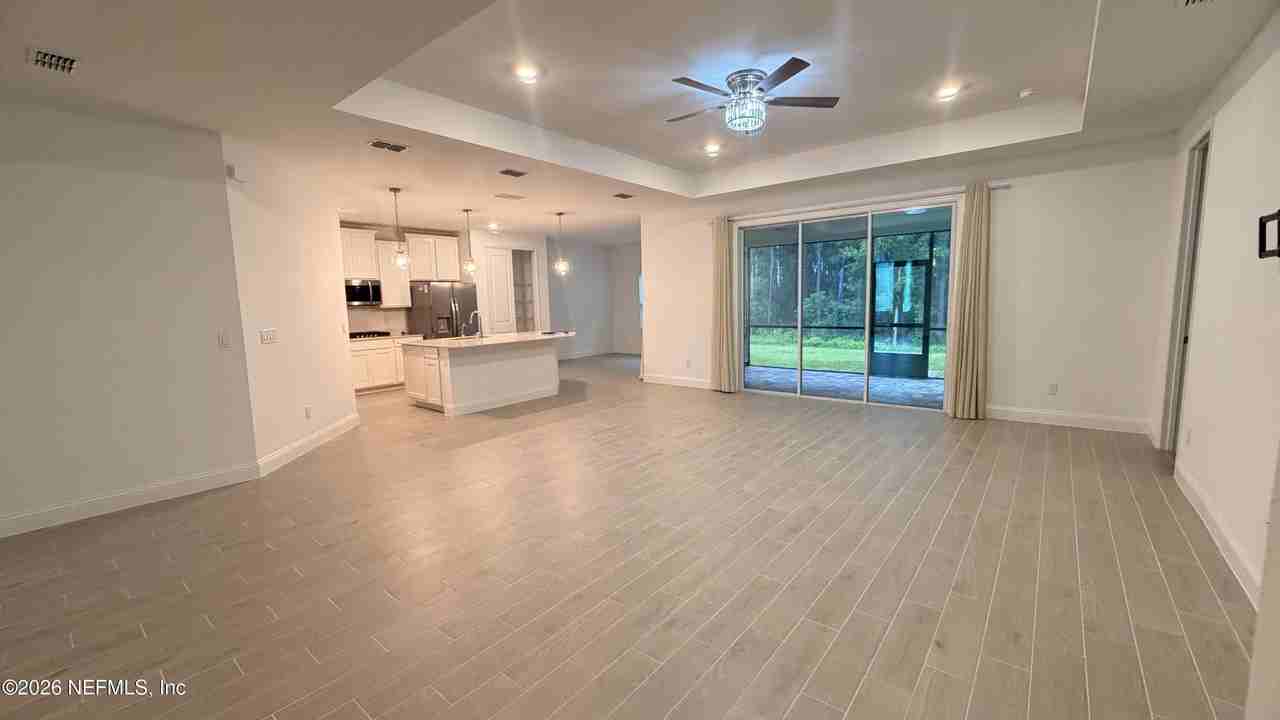 282 Higgins Loop - Photo 4 of 22