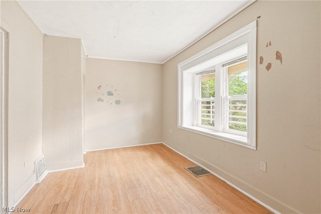 285 Sumner Ct - Photo 6 of 42