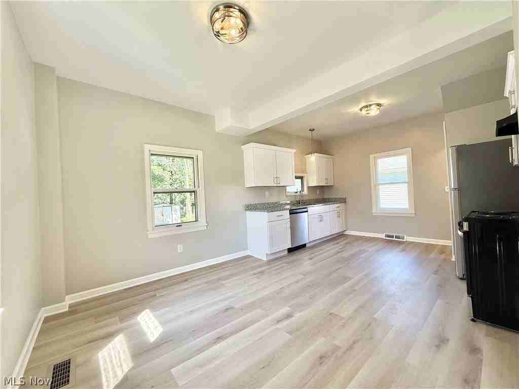 41 Dewhurst Ave - Photo 4 of 19
