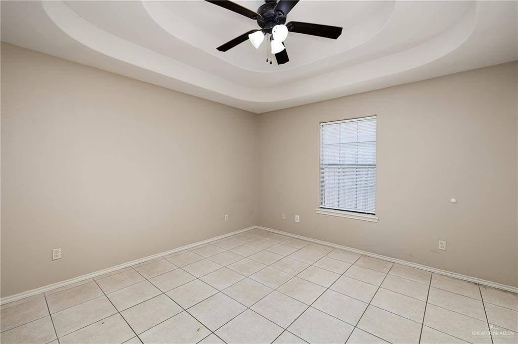 1505 Nassau St - Photo 6 of 16