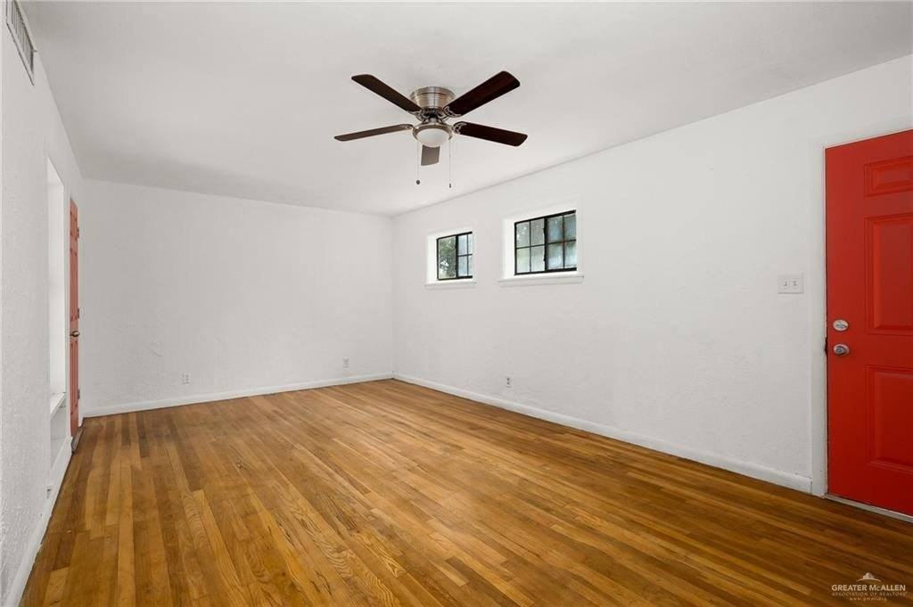 1808 N Cummings Ave - Photo 3 of 15