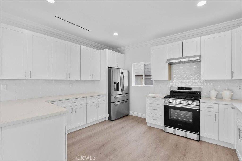 614 E Lomita Ave - Photo 7 of 18