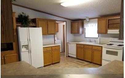 176 Sw Warren Ct - Photo 5 of 18