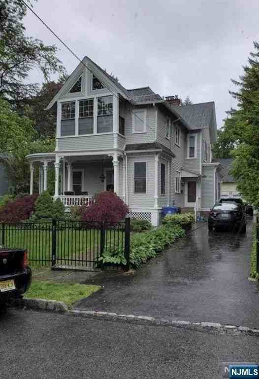 69 E Hamilton Ave #REAR - Photo 3 of 12