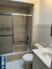 8 Hillcrest Ave #A - Photo 6 of 12