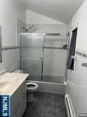 8 Hillcrest Ave #A - Photo 7 of 12