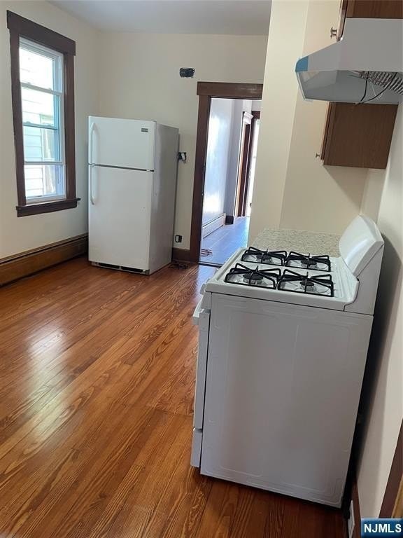 54 Van Winkle Ave - Photo 2 of 9