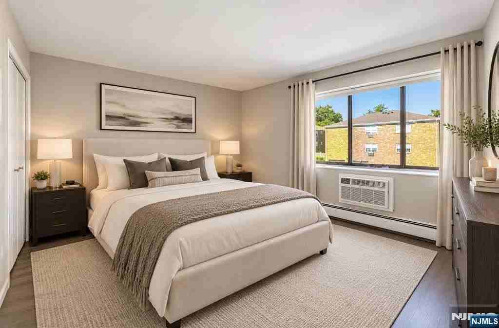 105 W Ridge Mews #1E - Photo 7 of 17