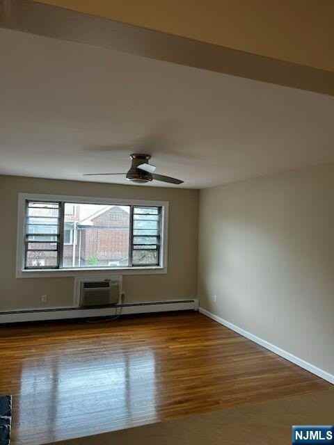 129131 6th St #2 - Photo 2 of 7