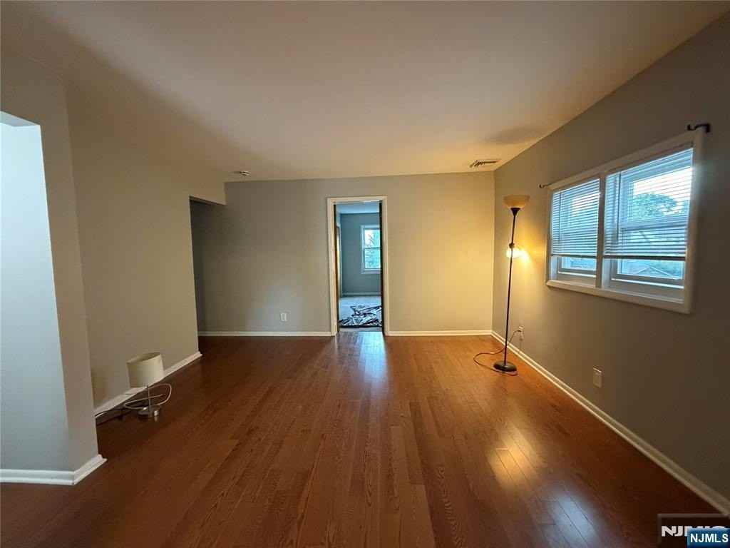 143 4th St #2 - Photo 5 of 19