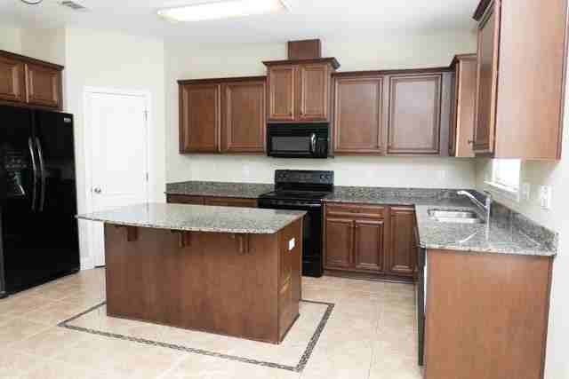 128 Alicia Dr #350 - Photo 3 of 28