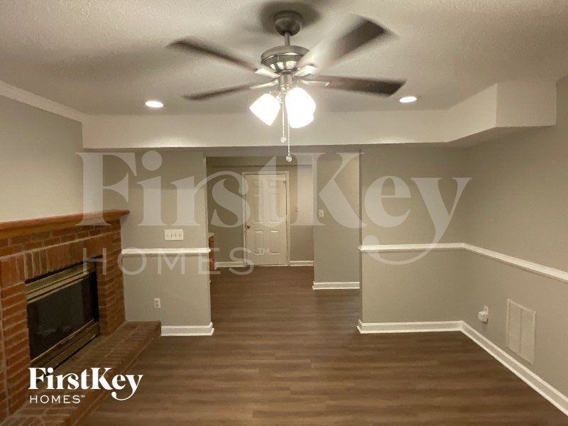 6004 Stone Bluff Dr - Photo 2 of 13