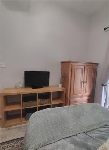 1124 Cawson St - Photo 5 of 9