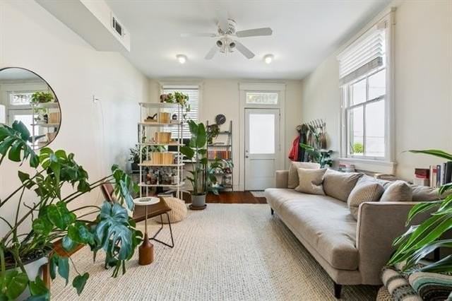 2034 Prytania St #1 - Photo 3 of 10