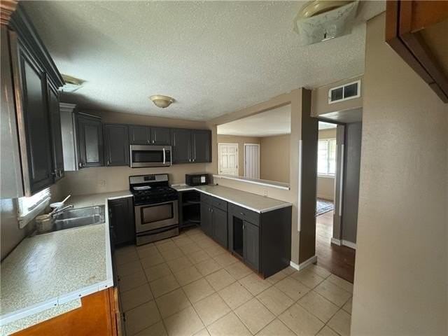 4011 Clematis St - Photo 2 of 21