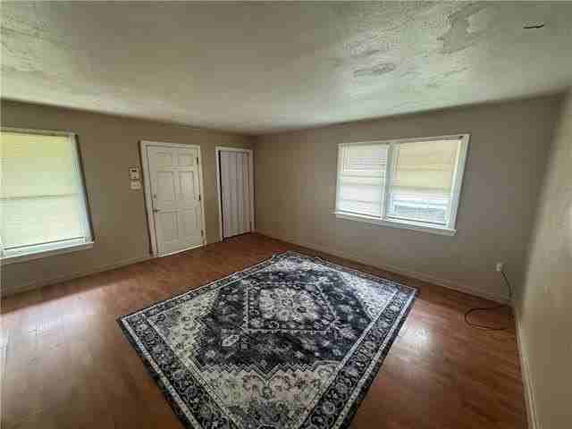 4011 Clematis St - Photo 5 of 21