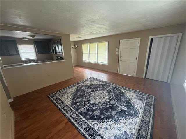 4011 Clematis St - Photo 6 of 21
