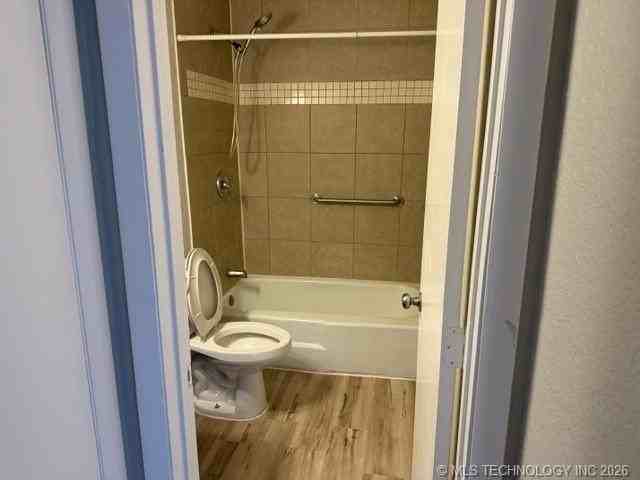 18559 E 3rd St - Photo 5 of 11
