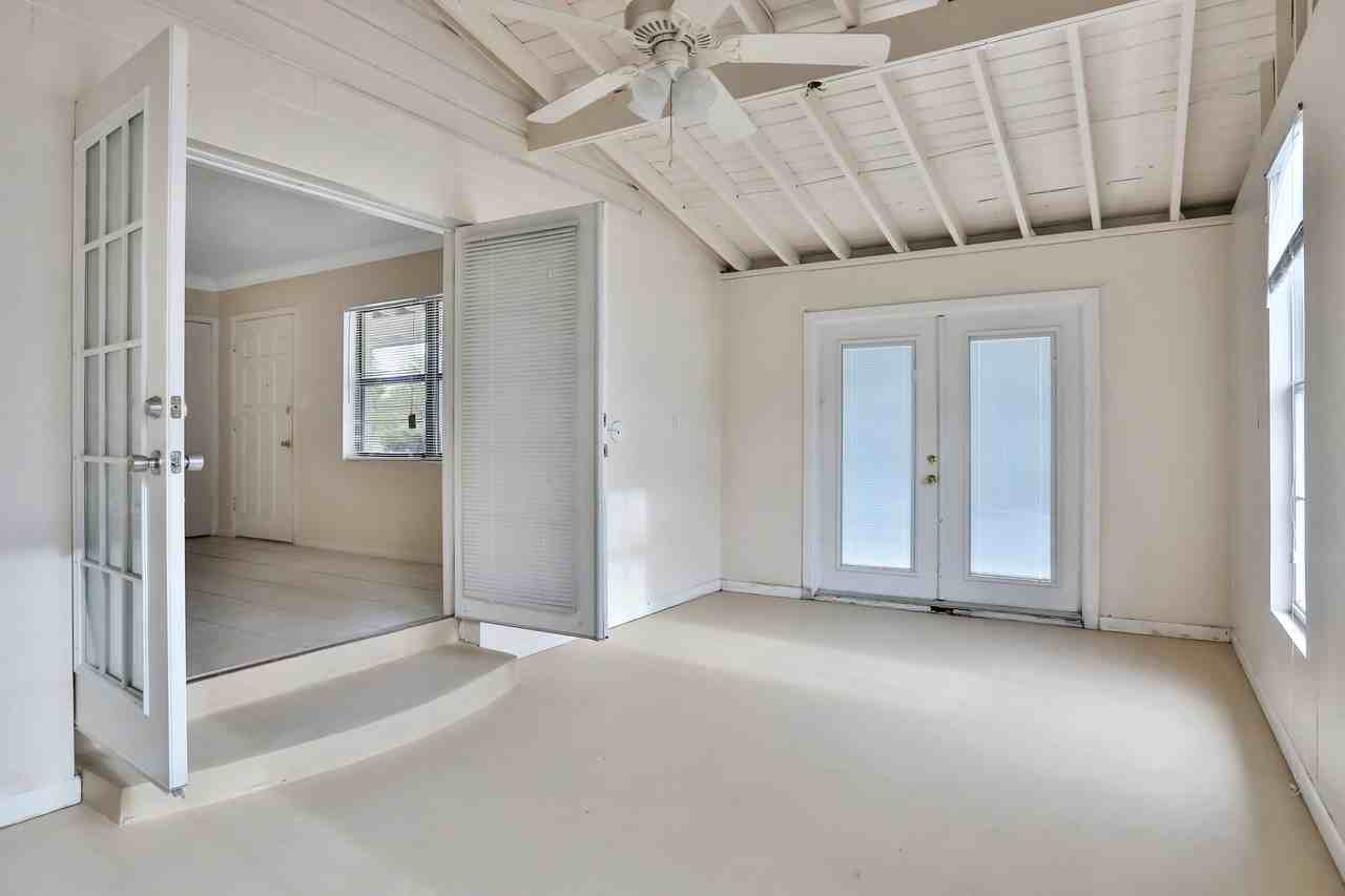 2711 Aloma Ave #1 - Photo 7 of 9