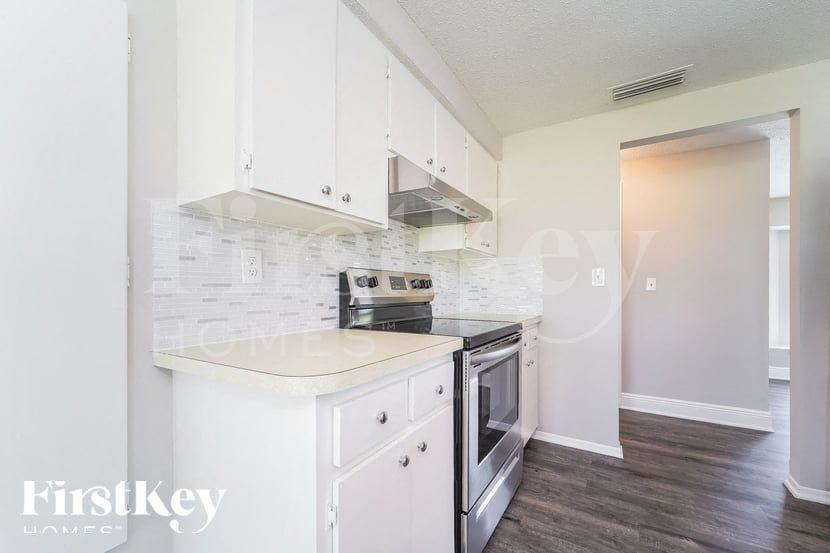 76 Oakland Hills Ct - Photo 7 of 15