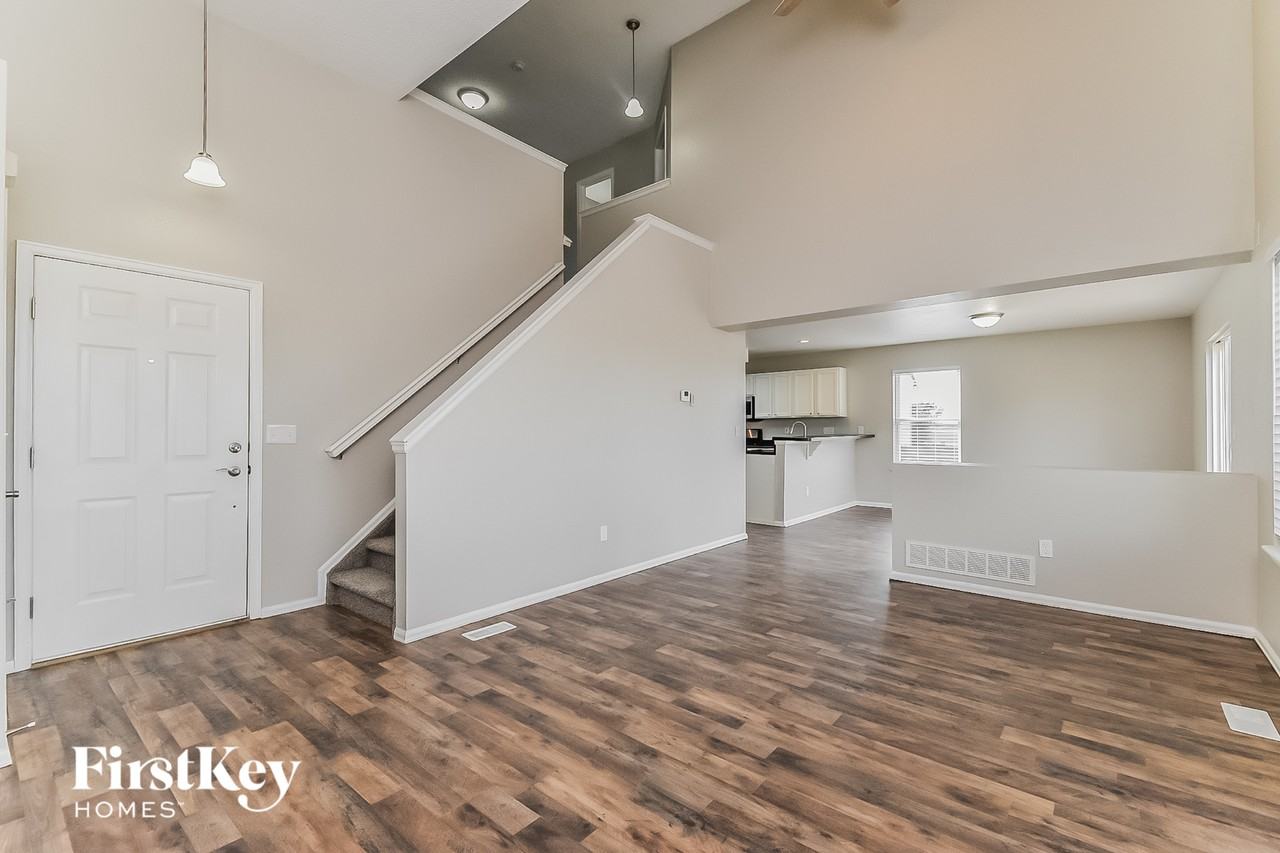 942 Square Dance Ln - Photo 3 of 15