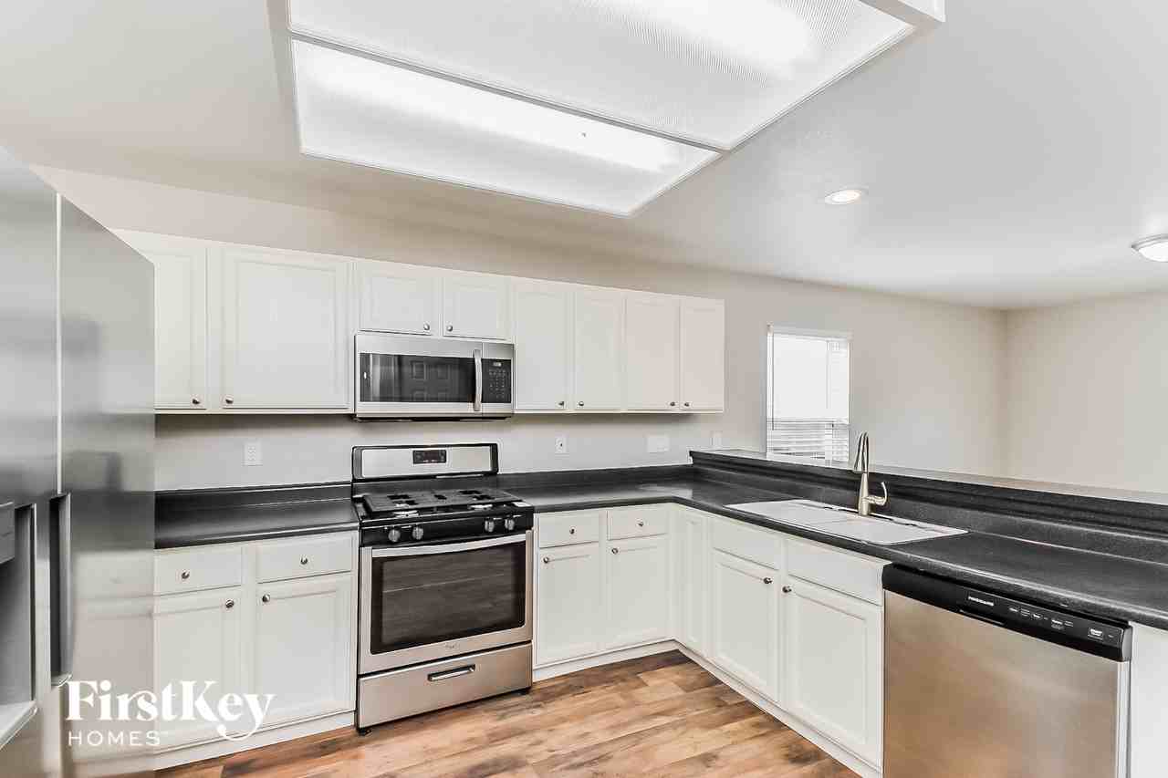 942 Square Dance Ln - Photo 5 of 15