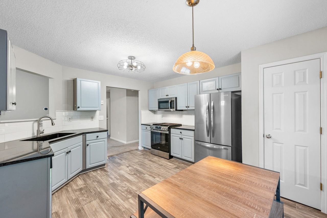110 Bellington Dr #1 - Photo 6 of 10
