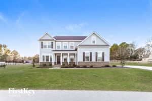 featured image of 61 Twelve Oaks Dr