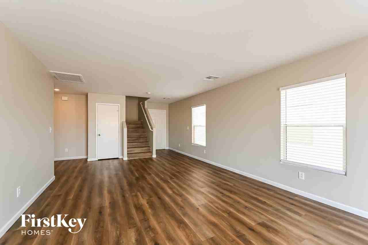 7425 Aardvark Walks St - Photo 2 of 15