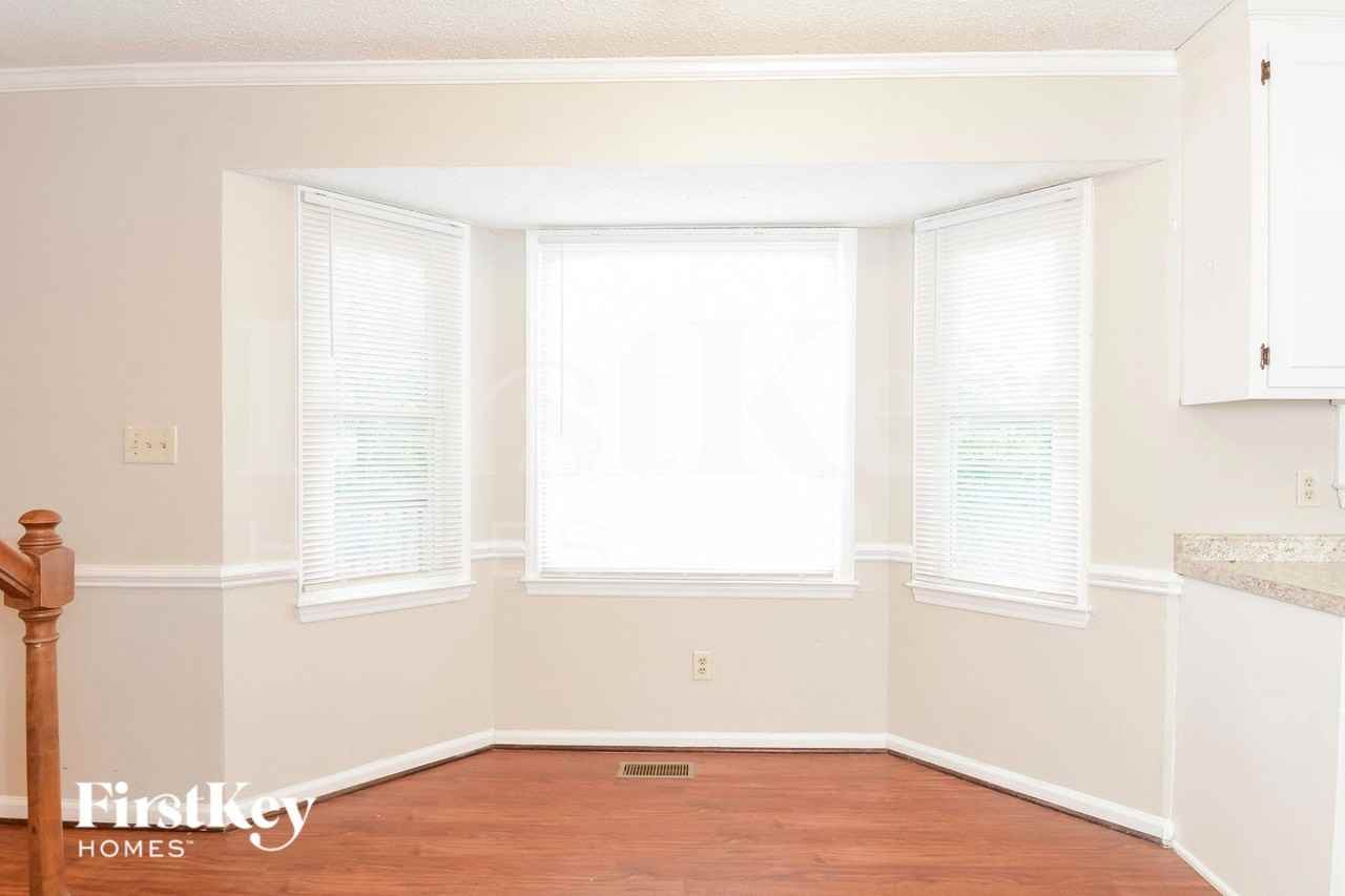 4729 Plum Blossum Dr - Photo 7 of 18