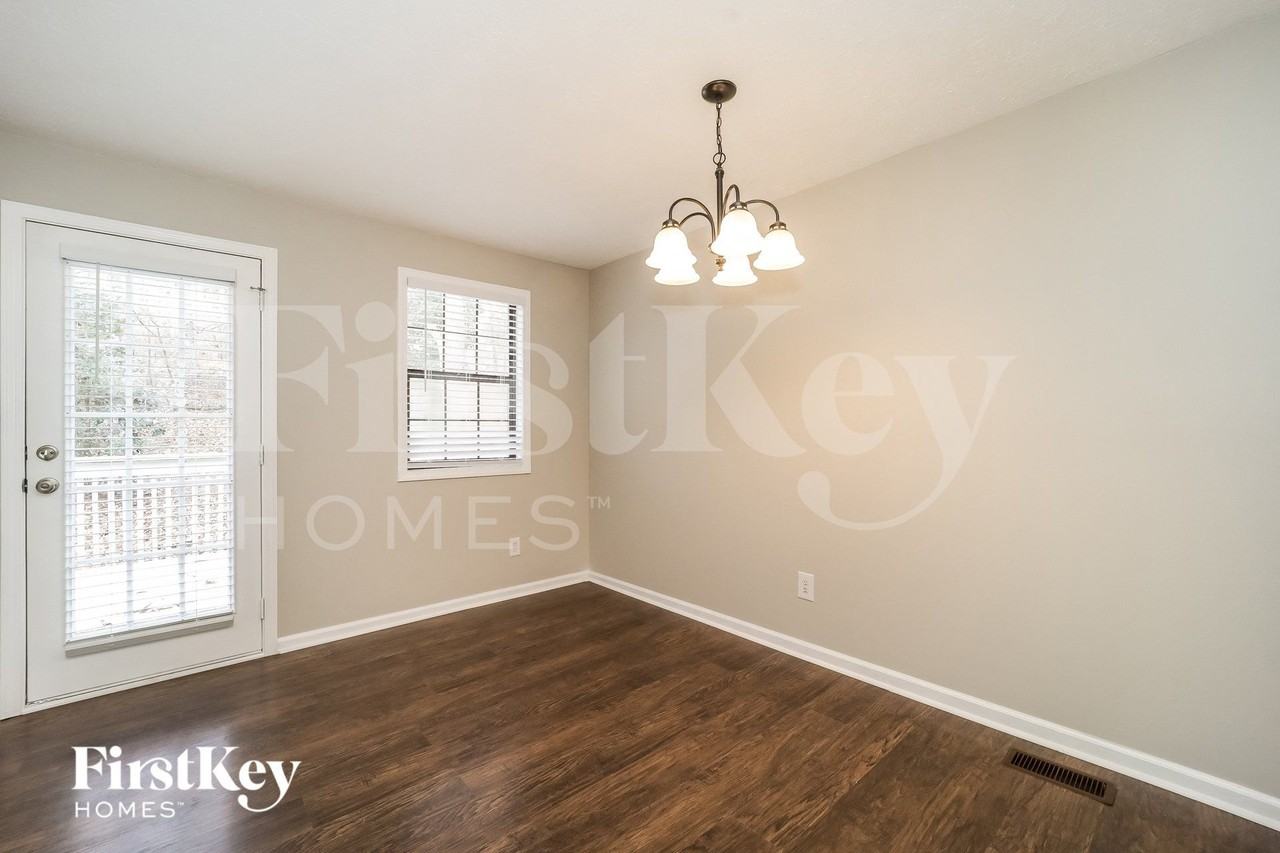3980 Willow Ridge Rd - Photo 4 of 15