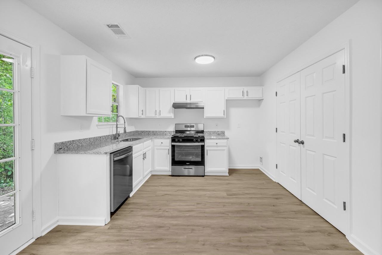 4084 Waldrop Hills Dr #1 - Photo 6 of 9