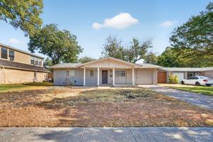 featured image of 828 Kingswood Ave