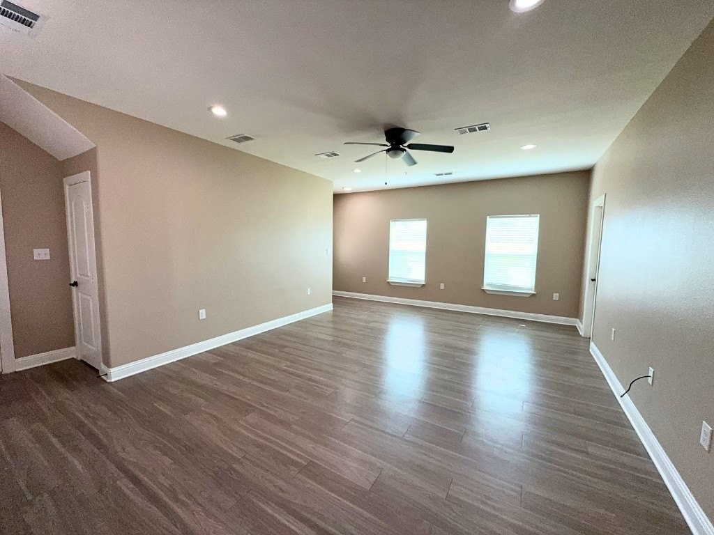 1001 Debby Ct - Photo 5 of 27