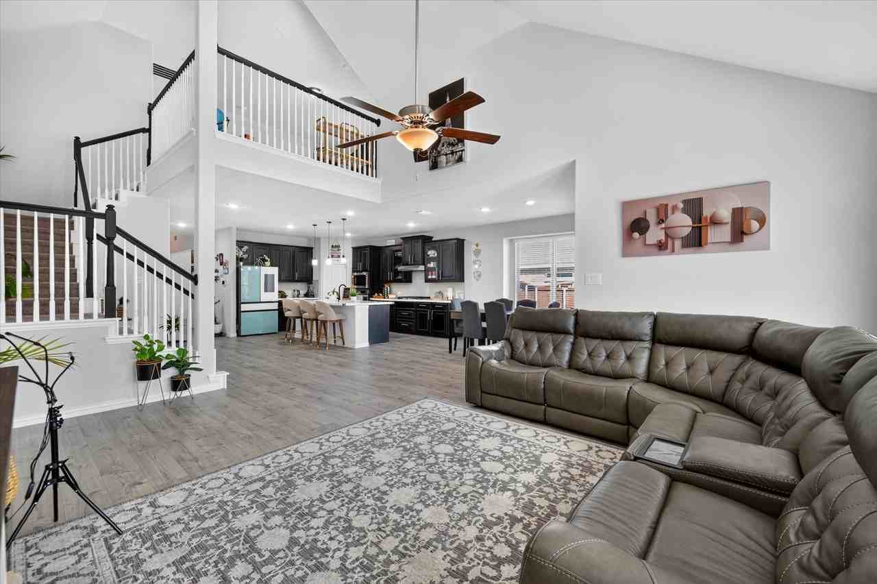 1120 Indianola Trl - Photo 2 of 29