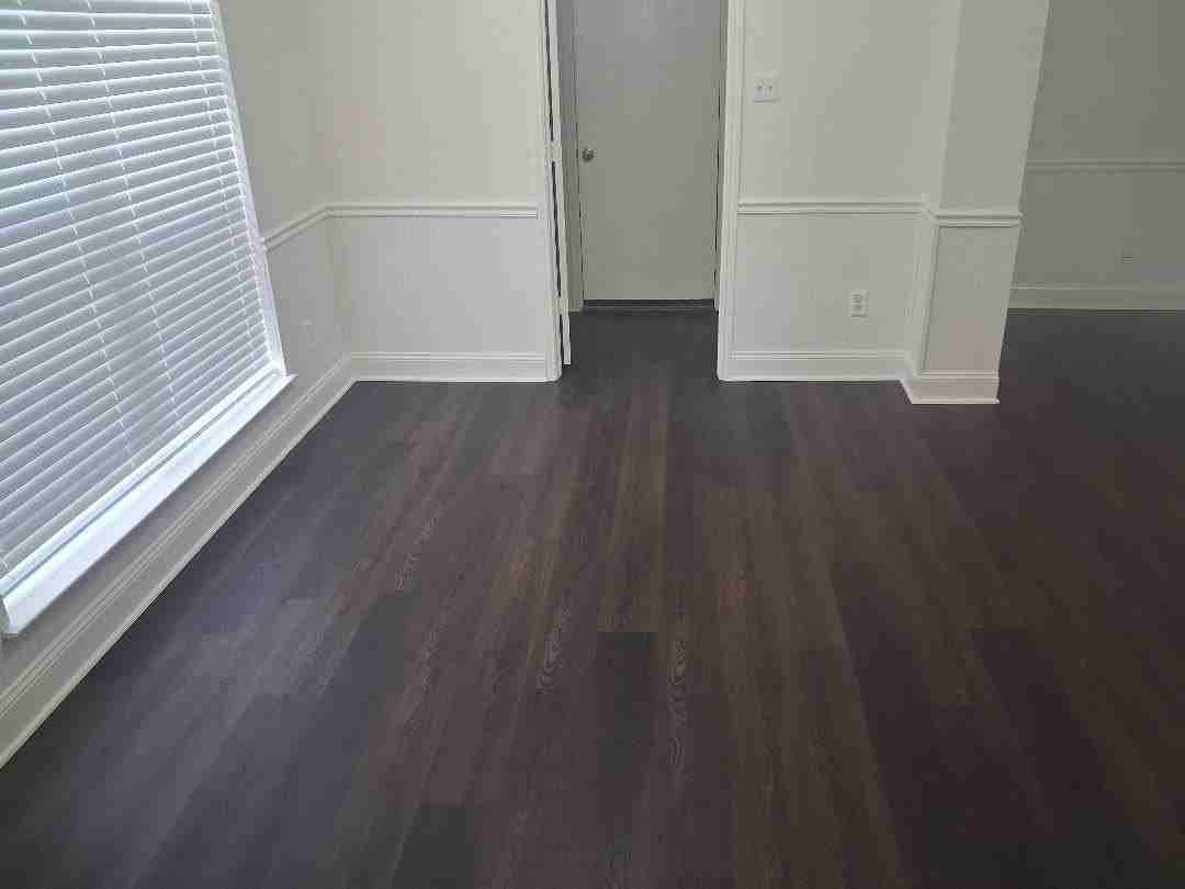 1123 Greenview Ln - Photo 4 of 25