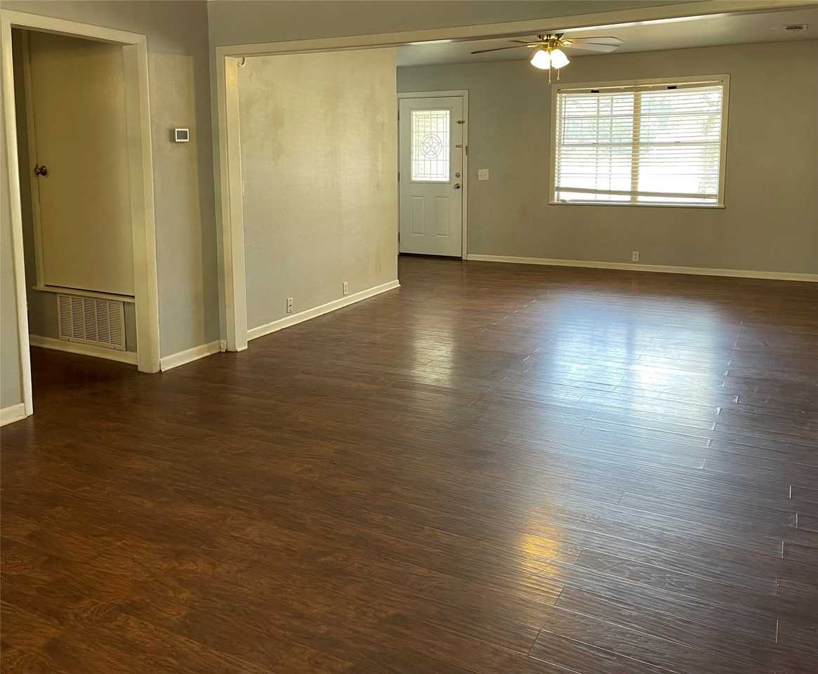 1105 S Palestine St - Photo 6 of 22