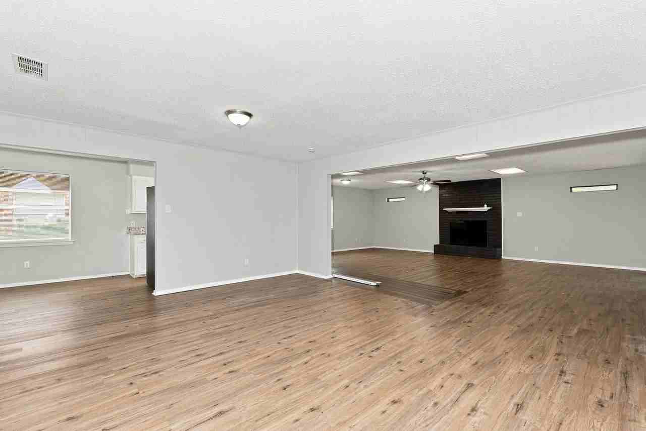 1349 Rutherford Dr - Photo 4 of 16