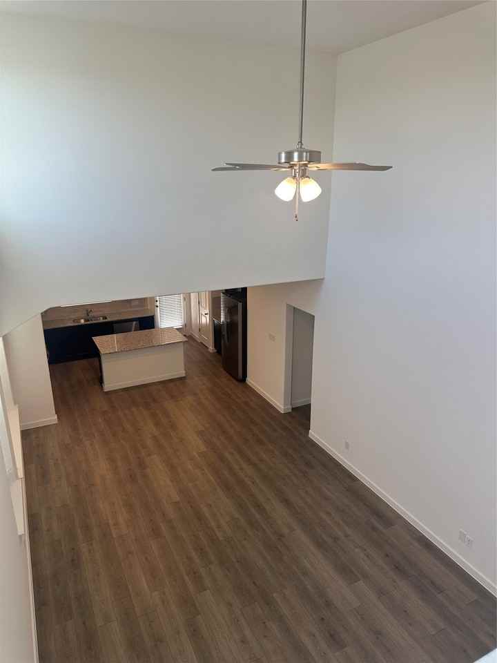 1350 Eldridge Pond St - Photo 6 of 30