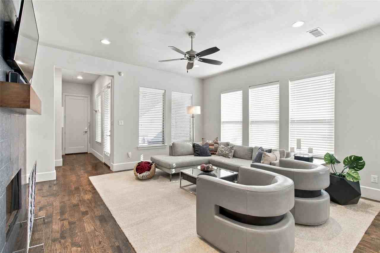 5539 Ellsworth Ave - Photo 3 of 12