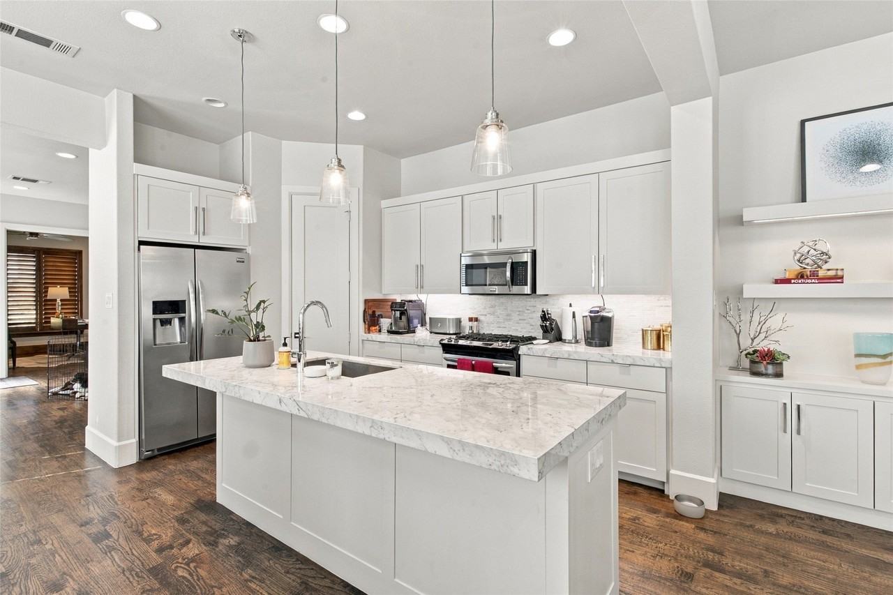5539 Ellsworth Ave - Photo 6 of 12