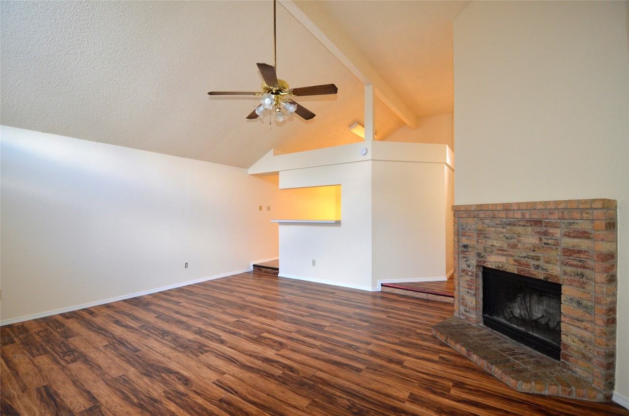 7972 Roundtable Rd - Photo 5 of 22